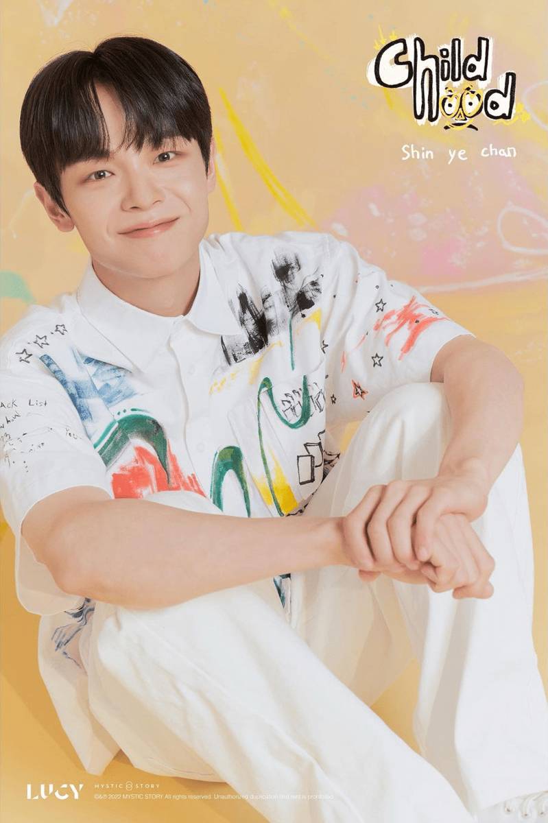 Shin Yechan dalam official photo 1st Full Album Lucy Band Childhood (instagram.com/band_lucy)