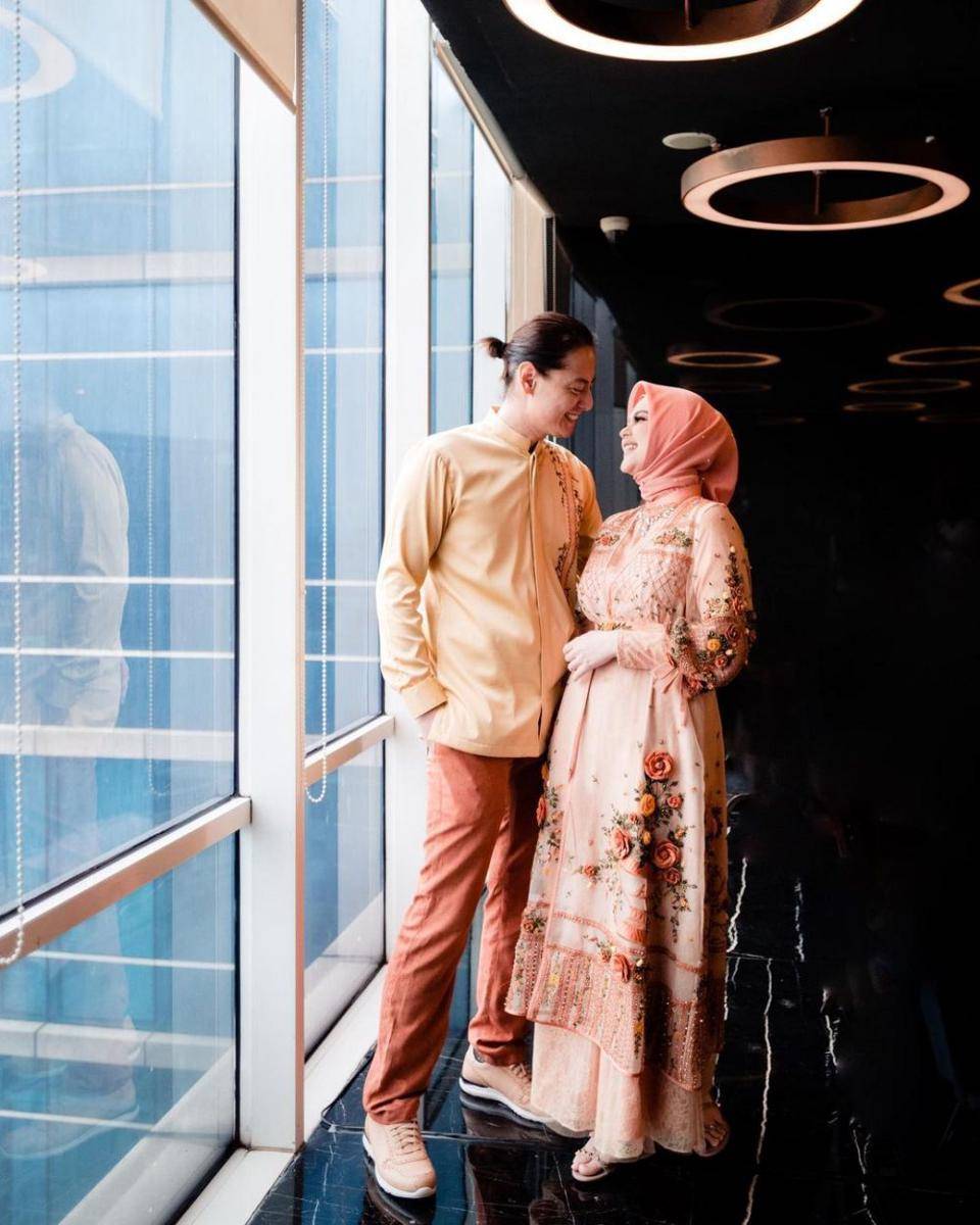 Roger Danuarta dan Cut Meyriska (instagram.com/cutratumeyriska)