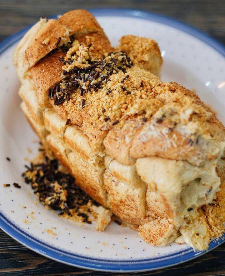 Roti Nogat (instagram.com/ninifebriani)