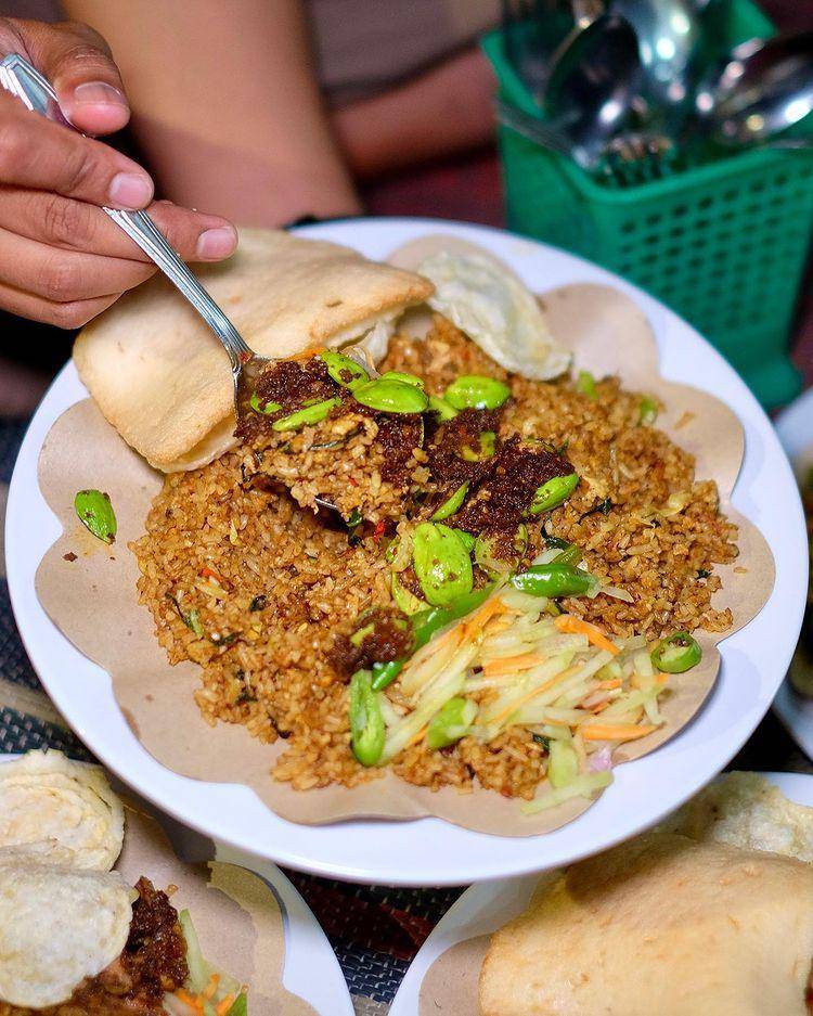 ilustrasi nasi goreng dengan petai (instagram.com/jogjadiscount)