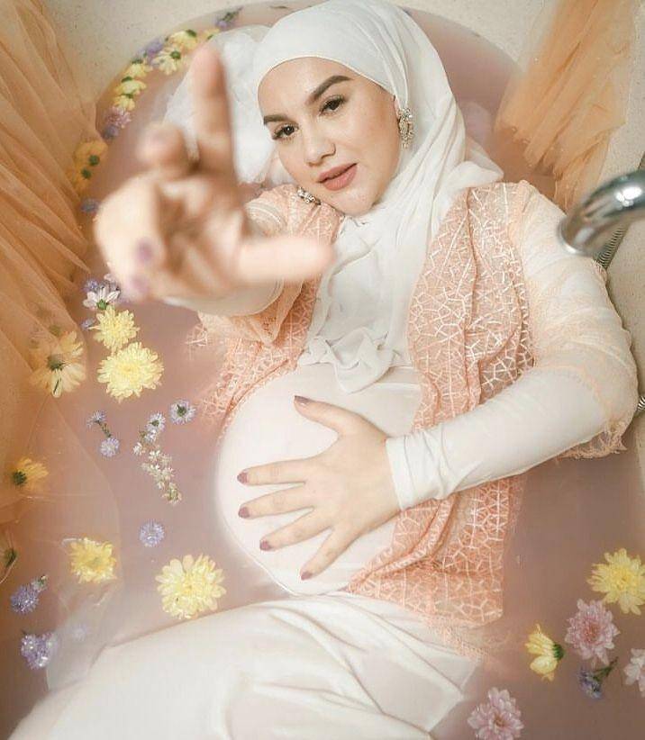Maternity shoot anak kedua Irish Bella. (instagram.com/_irishbella_)