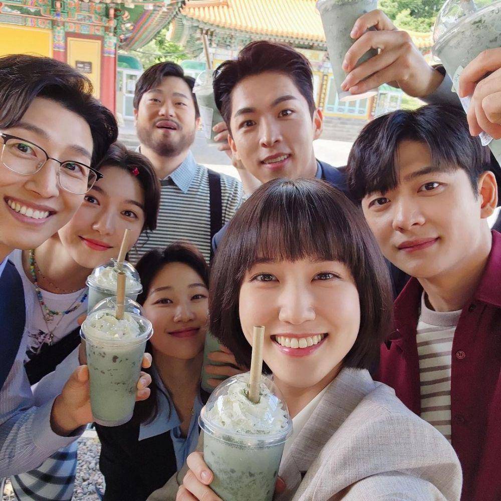 keakraban pemain Extraordinary Attorney Woo (instagram.com/booboo2injo)