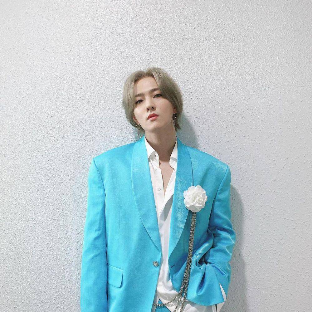 DK (instagram.com/_dong_ii)