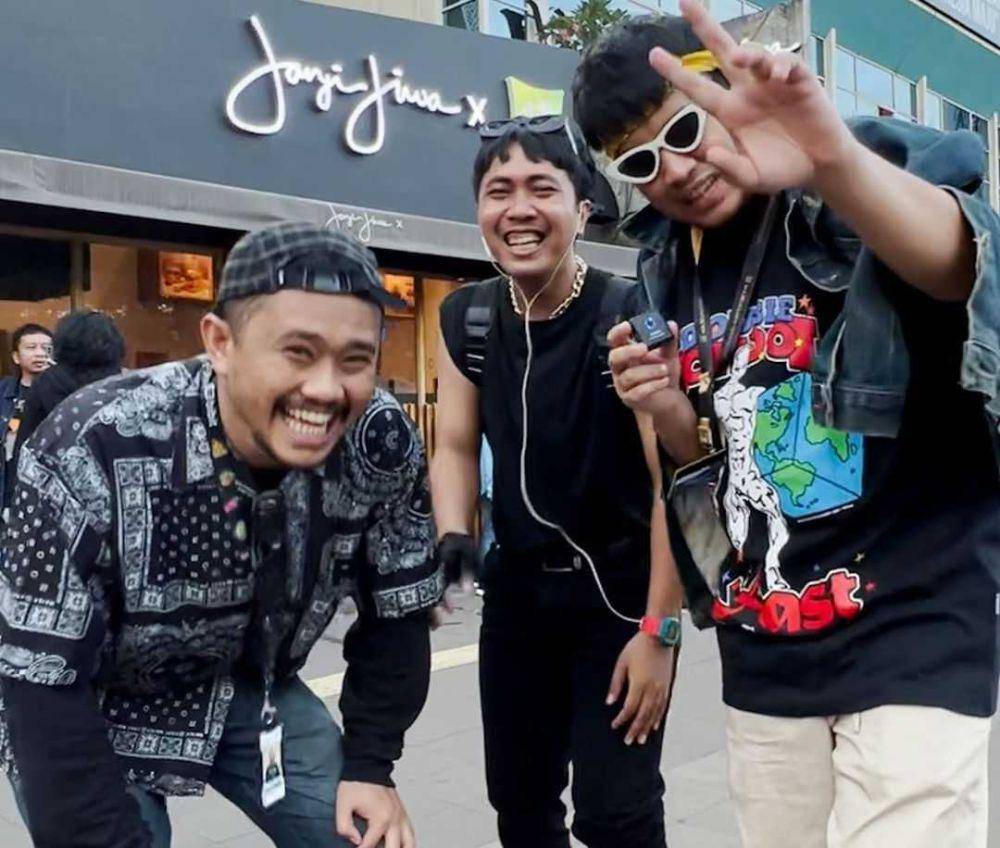 Oza Rangkuti (instagram.com/ozarangkuti)