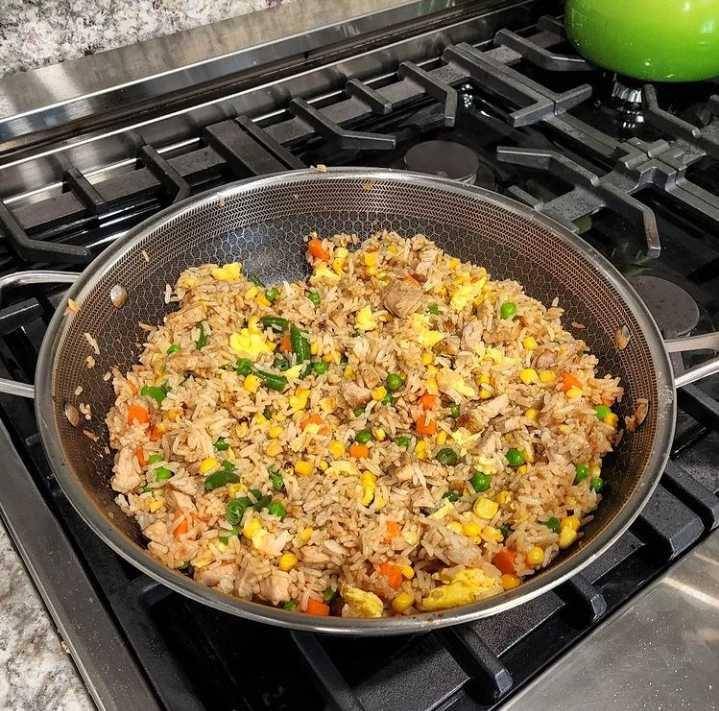 nasi goreng babi (instagram.com/tom_victory_betts)