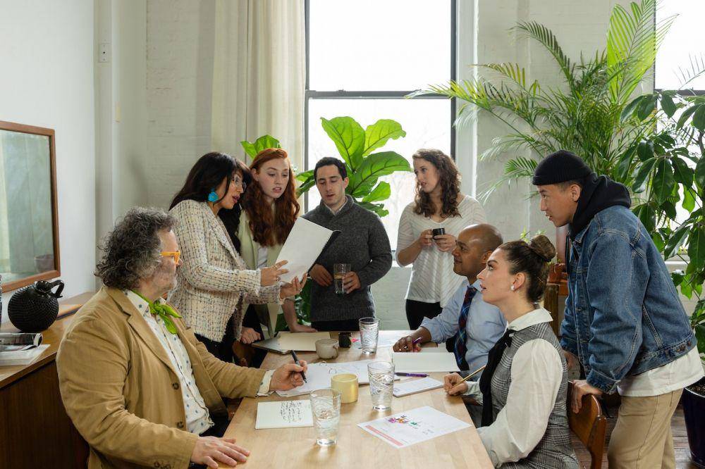 ilustrasi rapat kantor (pexels.com/RODNAE Productions)