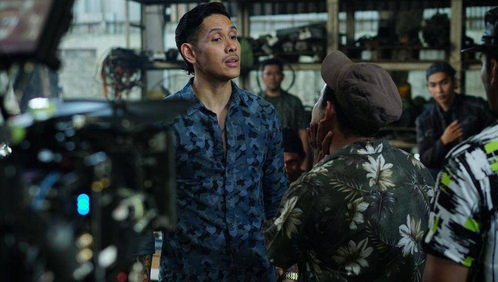 Potret Ganindra Bimo saat syuting series 'Serigala Terakhir Season 2'. (instagram.com/serigalaterakhirofficial)