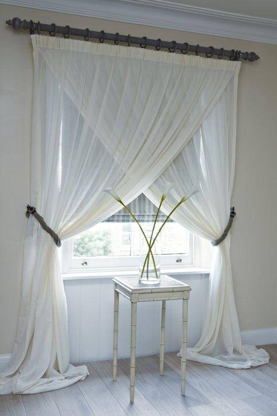 Curtain idea (decoratedlife.com)