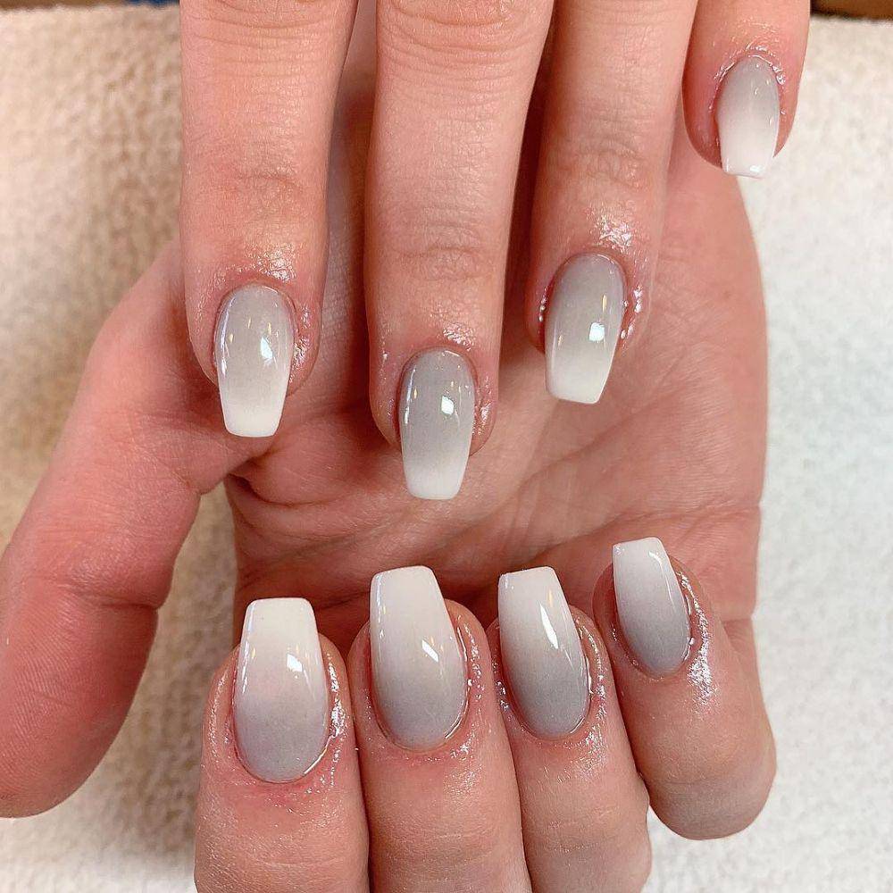 ombre nails (instagram.com/reigatenailsandspa)