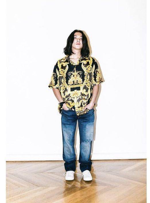 Iqbaal Ramadhan gondrong (instagram.com/iqbaal.e)