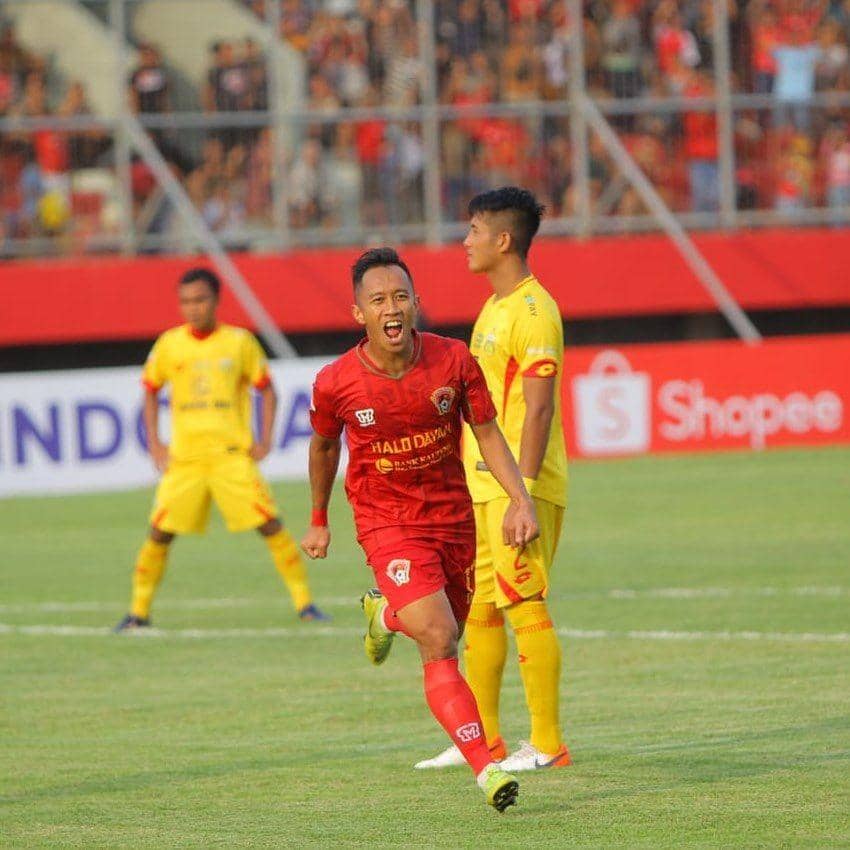 Antoni saat turun ke lapangan (instagram.com/antoniputronugroho)