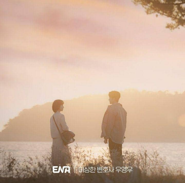 Park Eun Bin dan Kang Tae Oh di Extraordinary Attorney Woo (instagram.com/channel.ena.d)