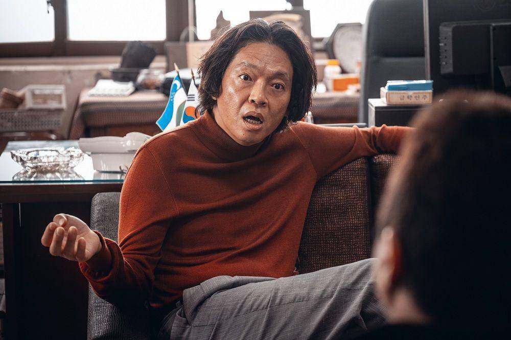 Park Ji Hwan di film The Roundup (kobis.or.kr)