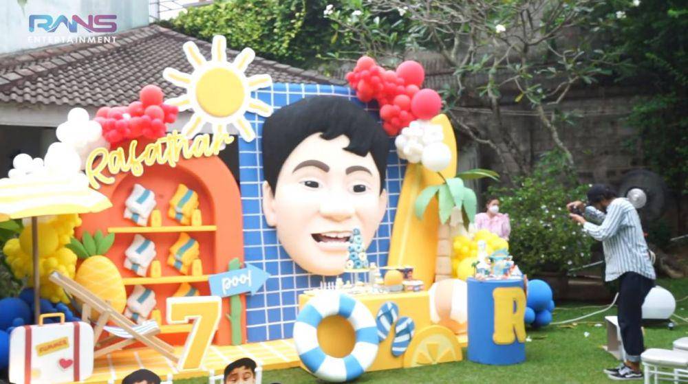 ulang tahun Rafathar (youtube.com/rans entertainment)