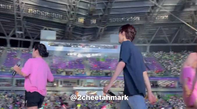 Mark Yeri SMTOWN 2022. (twitter.com/2cheetahmark)