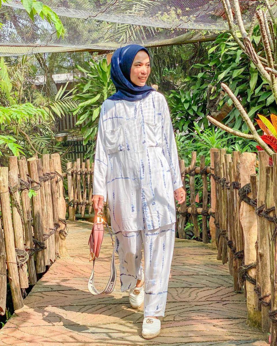 selebgram Rizki Amelia (instagram.com/iymel)