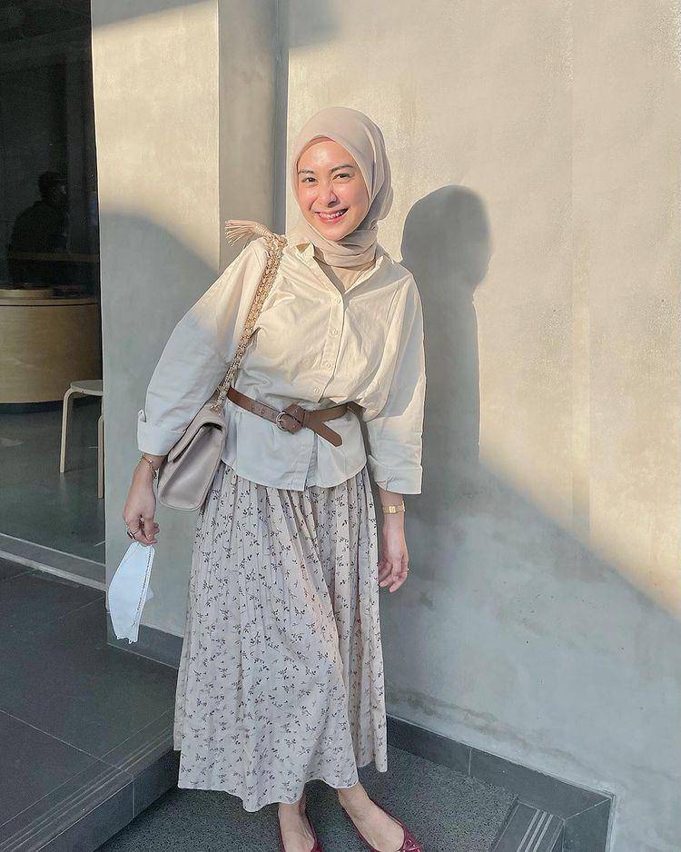 potret Dianty Annisa yang memakai kemeja (instagram.com/diantyy.a)