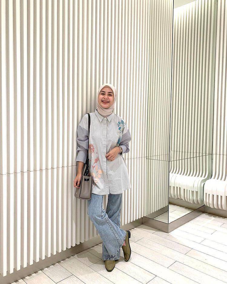 potret Dianty Annisa yang memakai kemeja (instagram.com/diantyy.a)