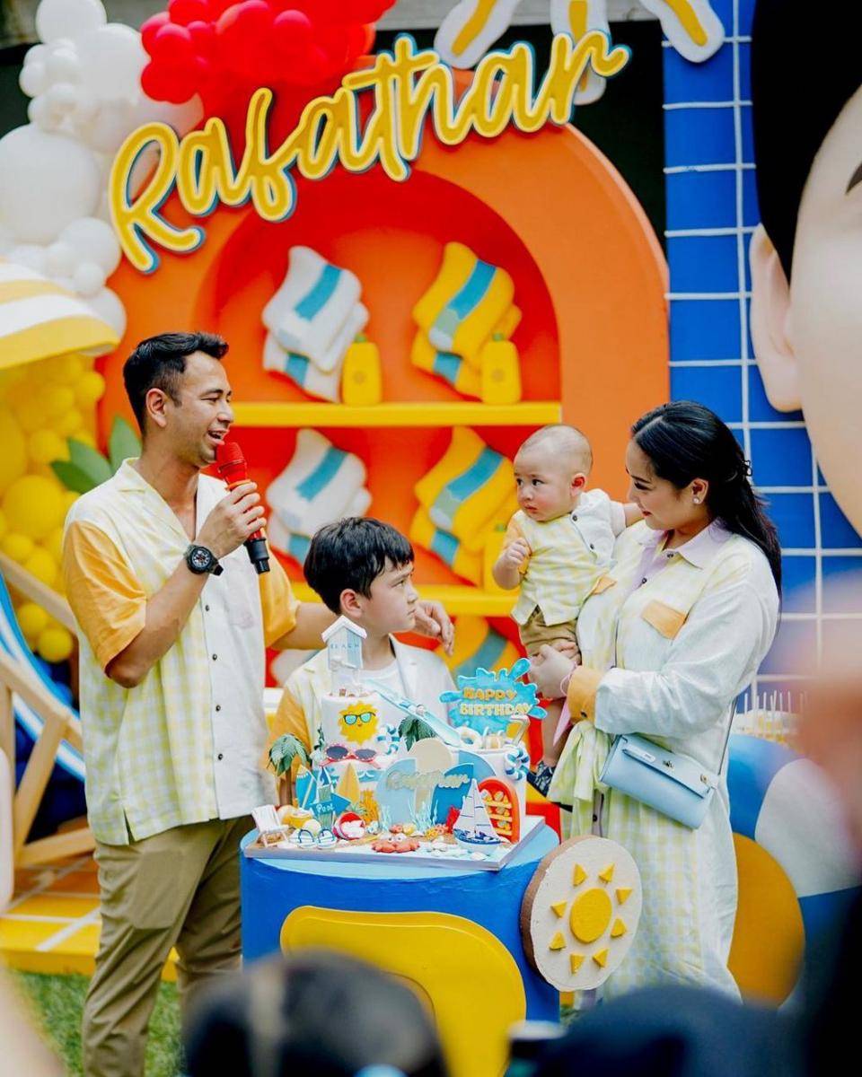 ulang tahun Rafathar (Instagram.com/melvmistake)