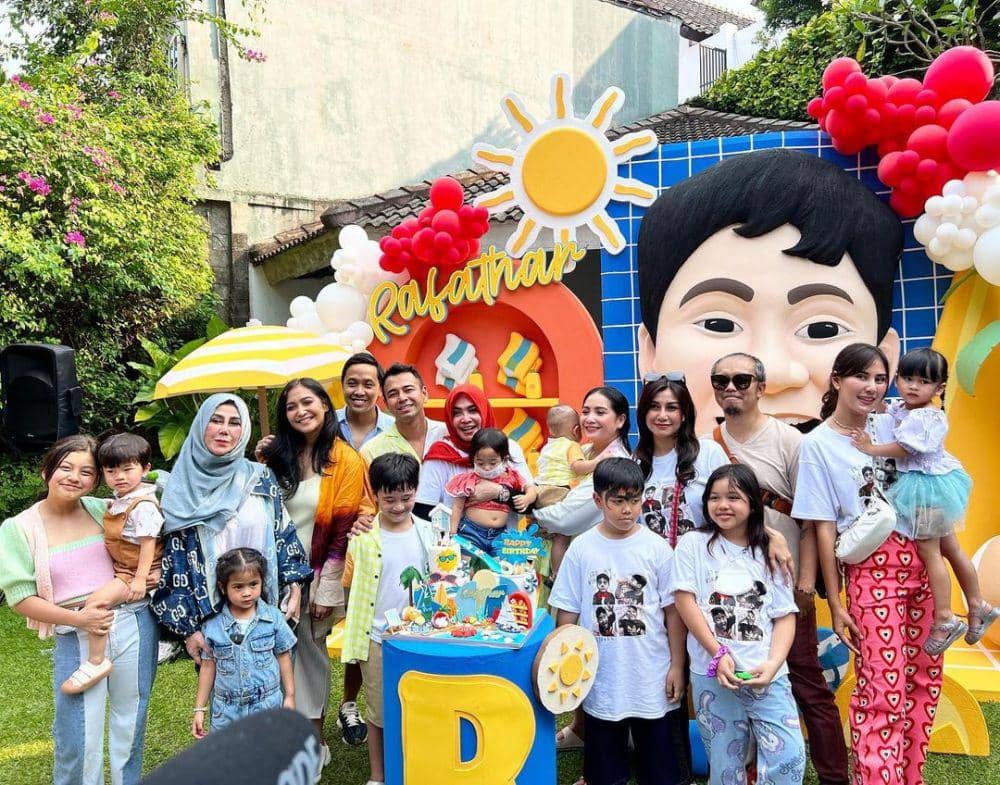 artis hadiri ulang tahun Rafathar (Instagram.com/nissyaa)