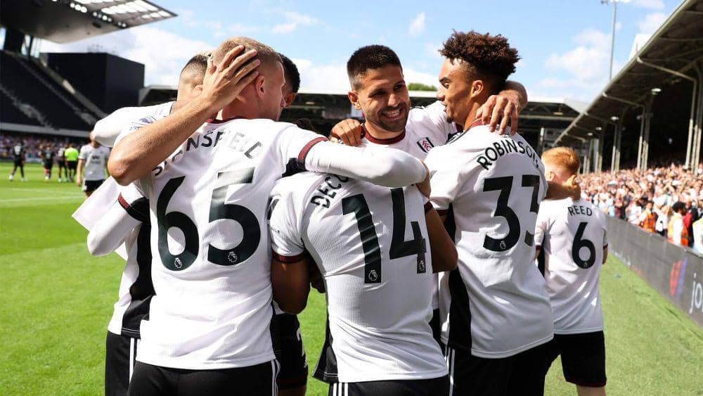 selebrasi para pemain Fulham (fulhamfc.com)