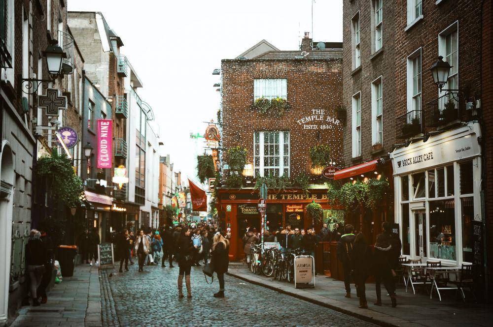 Dublin, Irlandia (unsplash.com/@diogopalhais)