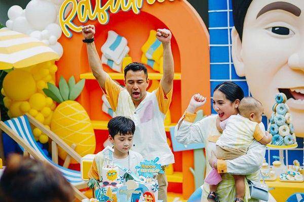 ulang tahun Rafathar (Instagram.com/melvmistake)