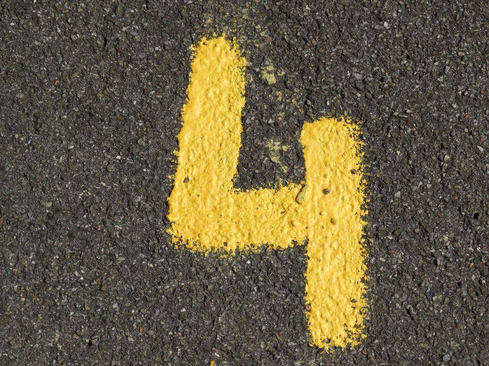 tulisan angka empat (pixabay.com/422737)