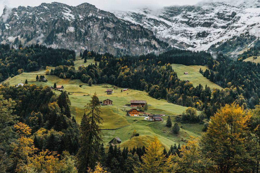 destinasi solo traveling terbaik di dunia (unsplash.com/Tron Le)