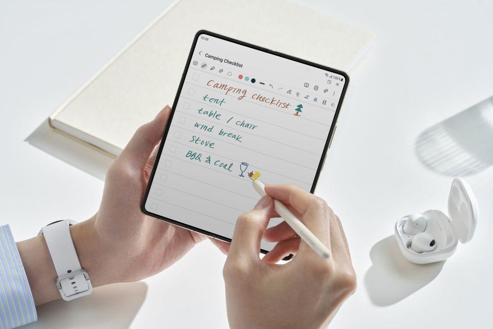 Samsung Berencana Bikin Slot S Pen di HP Foldable