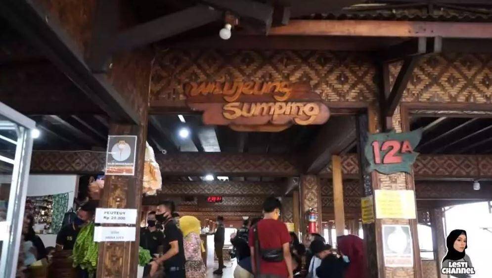 restoran Lesti Kejora dan Rizky Billar (youtube.com/lestichannel)