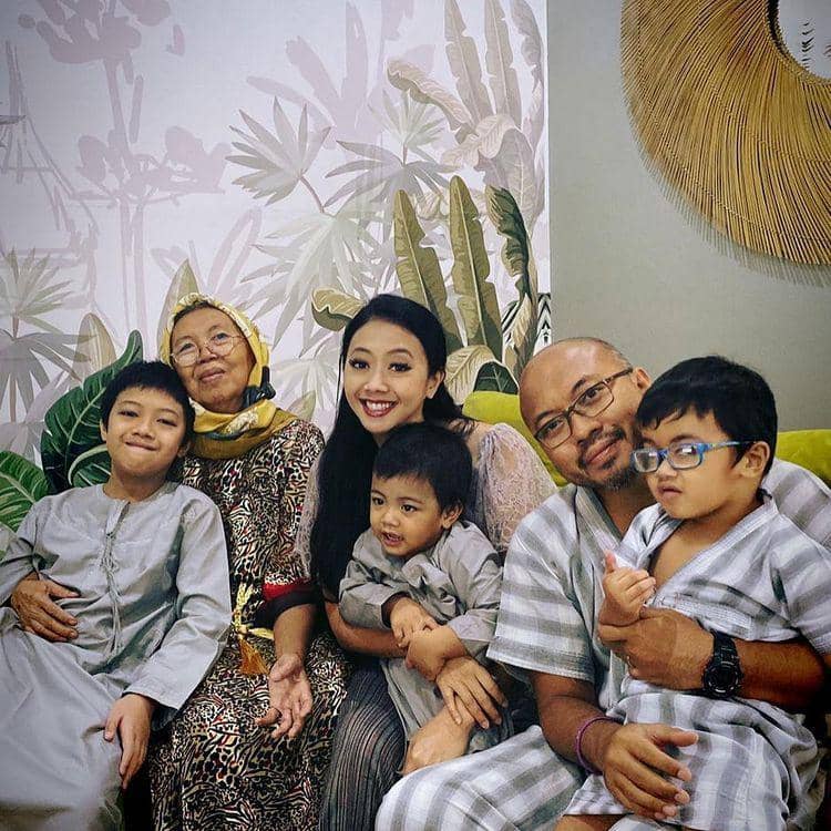 potret keluarga Asri Welas (instagram.com/asri_welas)