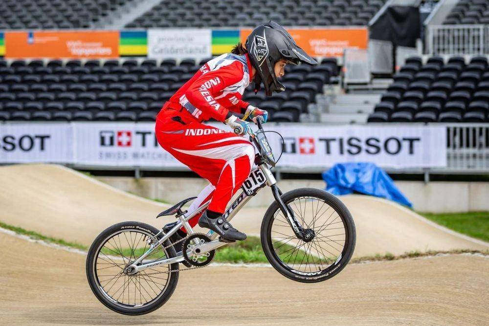 Pebalap sepeda BMX Indonesia, Jasmine Azzahra (Instagram.com/jasmine.azzahraa)