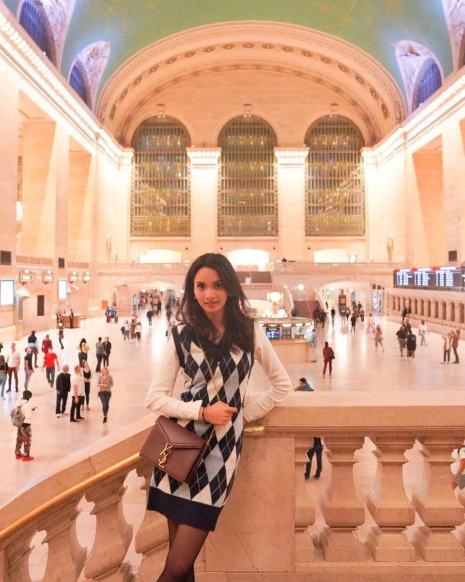 potret OOTD Sabrina Anggraini (instagram.com/sabrinaanggraini)