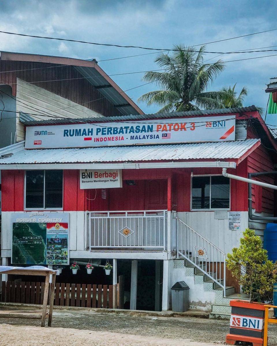 Potret Rumah Dua Negara di Pulau Sebatik (instagram.com/ferdie_uchiha)