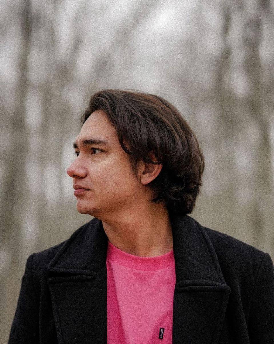 Adipati Dolken (instagram.com/adipati)
