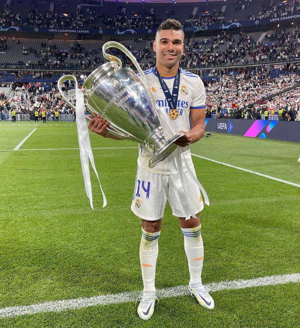 Casemiro ikut andil membantu Real Madrid merengkuh trofi Champions League 2021/2022. (instagram.com/casemiro)