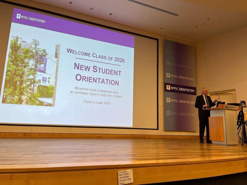 Suasana kelas New York University (instagram.com/nyudentistry)