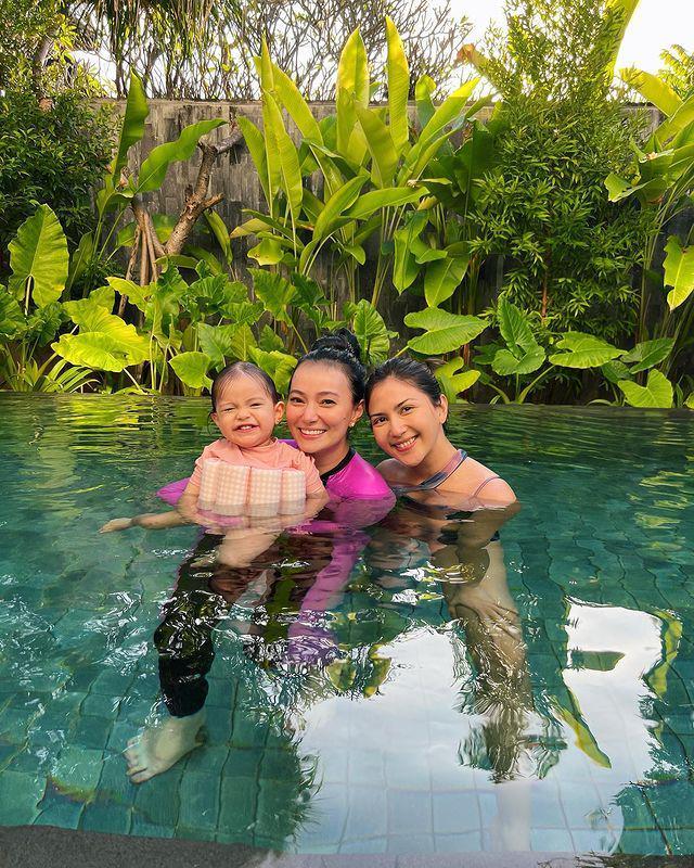 Momen Chloe bersama Jessica di Bali (instagram.com/asmirandah89)