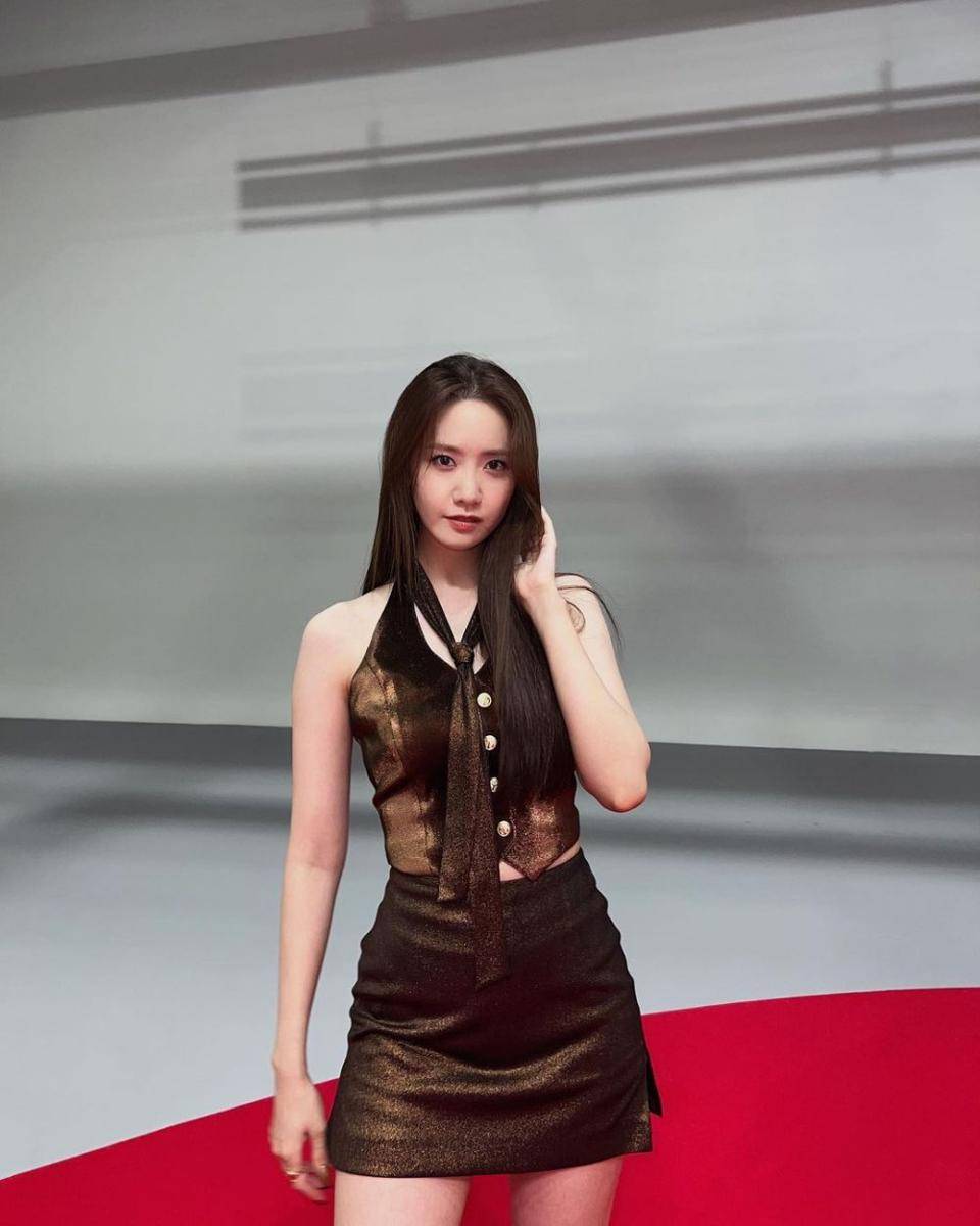Yoona (instagram.com/yoona__lim)