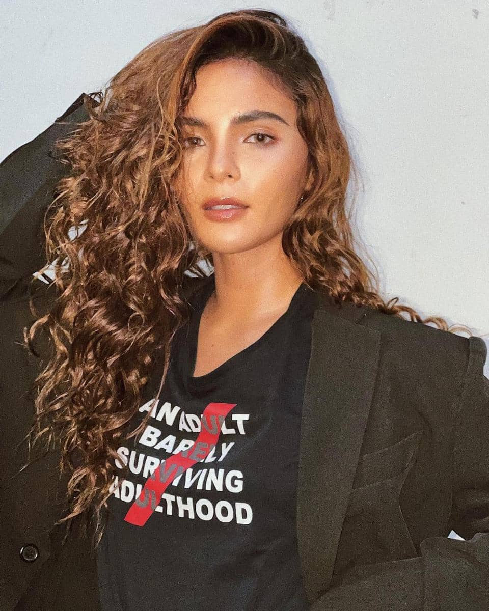 Lovi Poe (instagram.com/lovipoe)