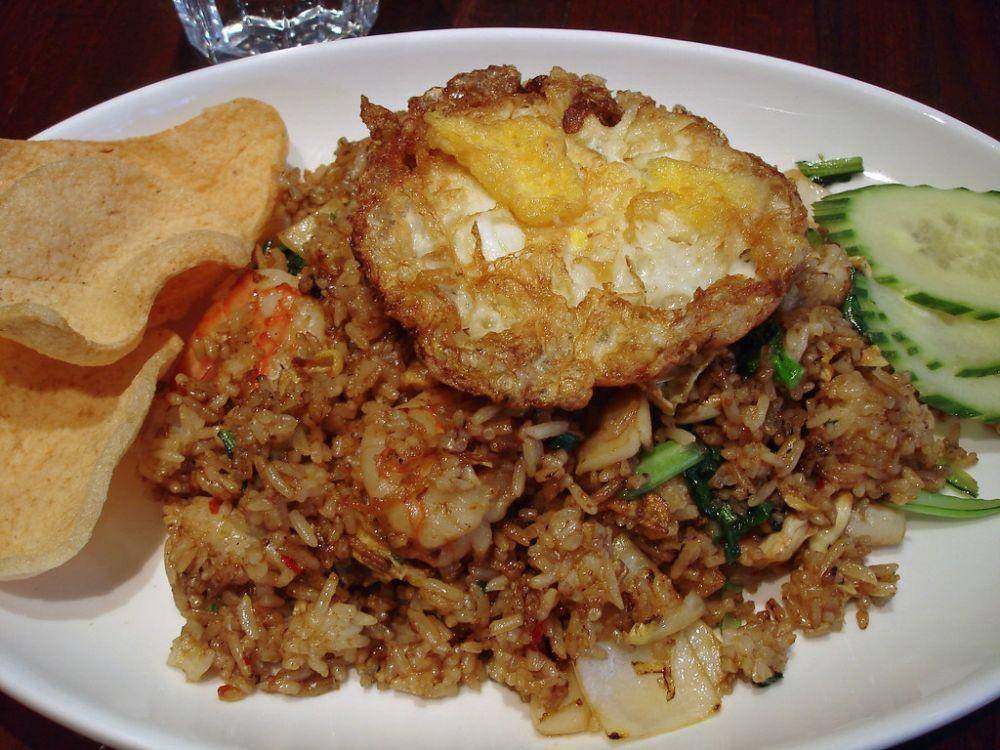 ilustrasi nasi goreng dengan telur ceplok (Flickr.com/su-lin)
