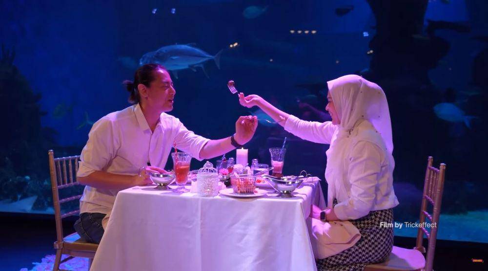 ulang tahun pernikahan Cut Meyriska dan Roger (youtube.com/RogerChika Journey)