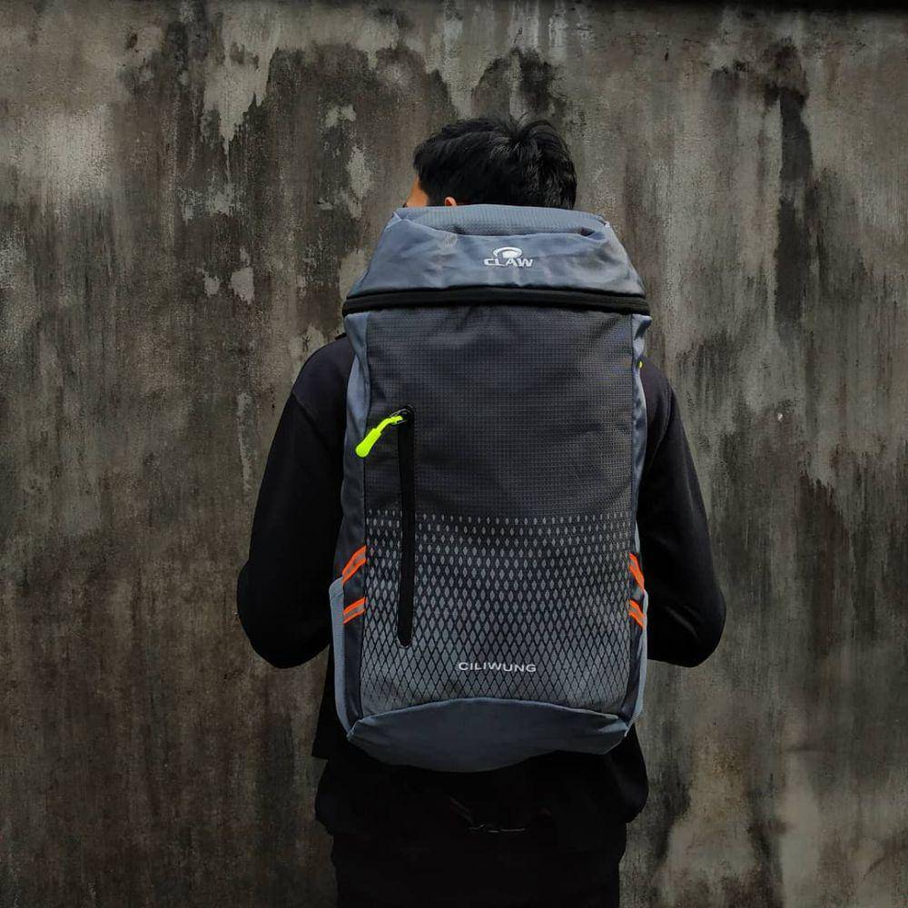 Salah satu produk Claw Feel Free, Day Pack (instagram.com/adventure.westborneo)