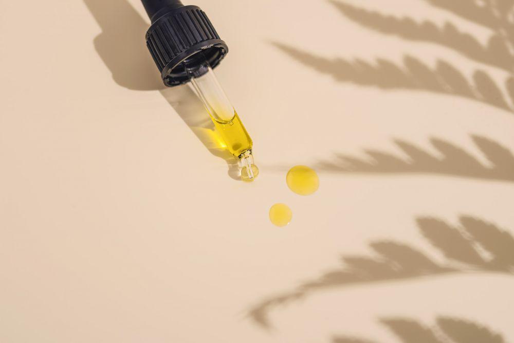 ilustrasi serum (unsplash.com/CRYSTALWEED cannabis)