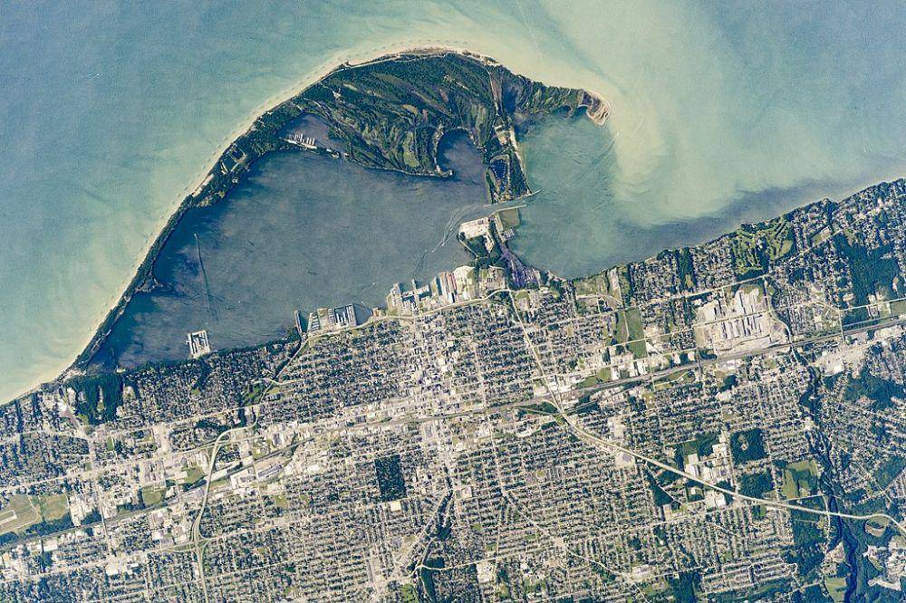 potret udara potensi zona mati di Danau Erie di Amerika Utara (dok. NASA via twitter.com/LakeScientist)