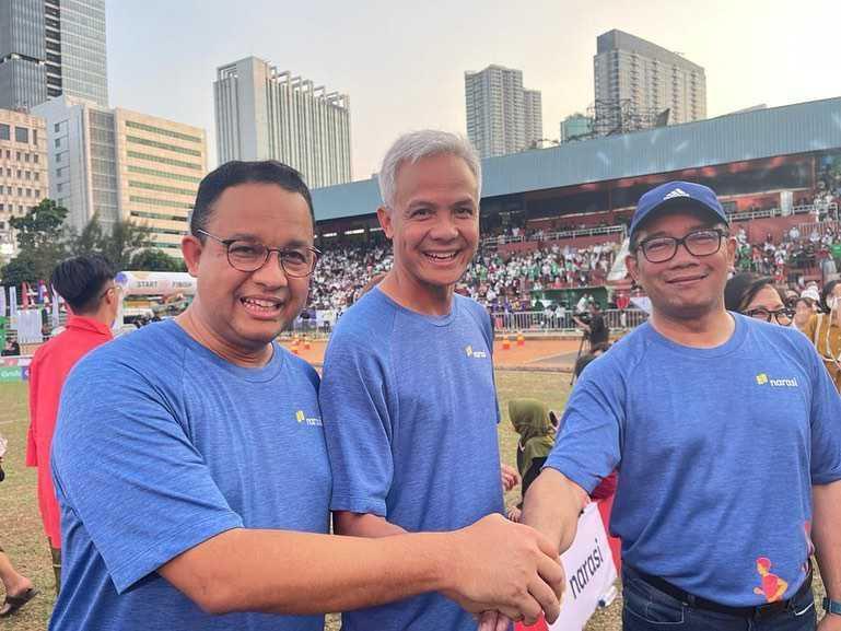 10 Potret Seru Anies, Ganjar, dan Kang Emil Ikut Lomba 17 Agustusan