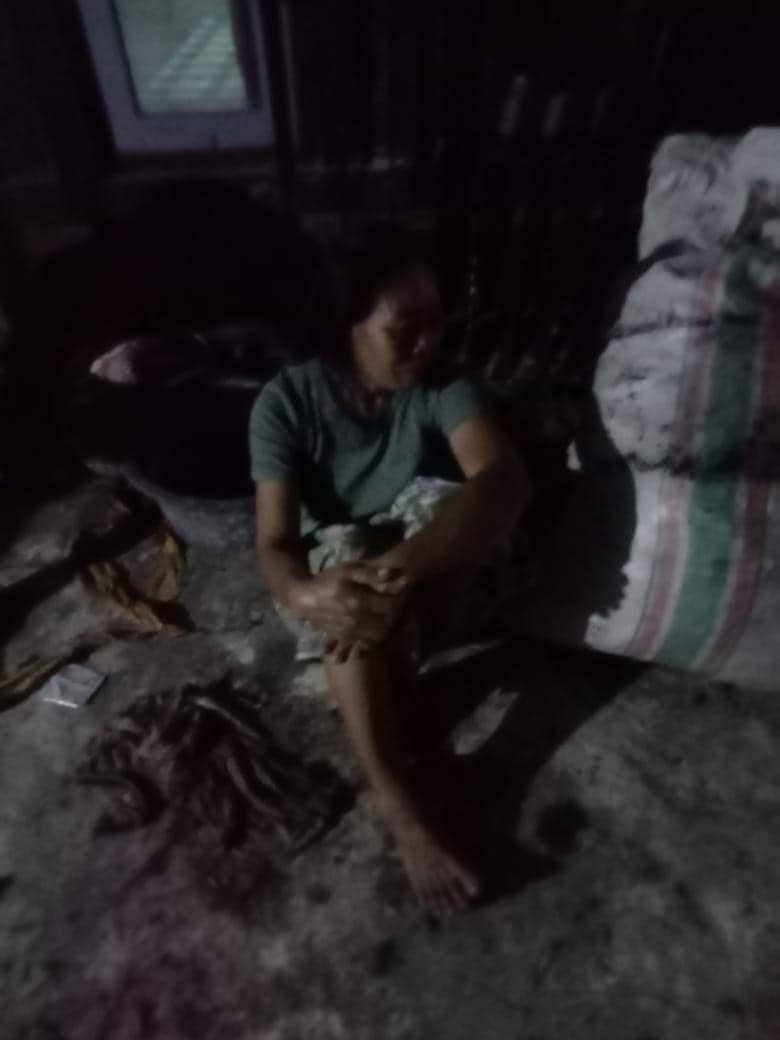 Warga yang terbakar omprongan tembakaunya. (dok. Polres Lombok Tengah)