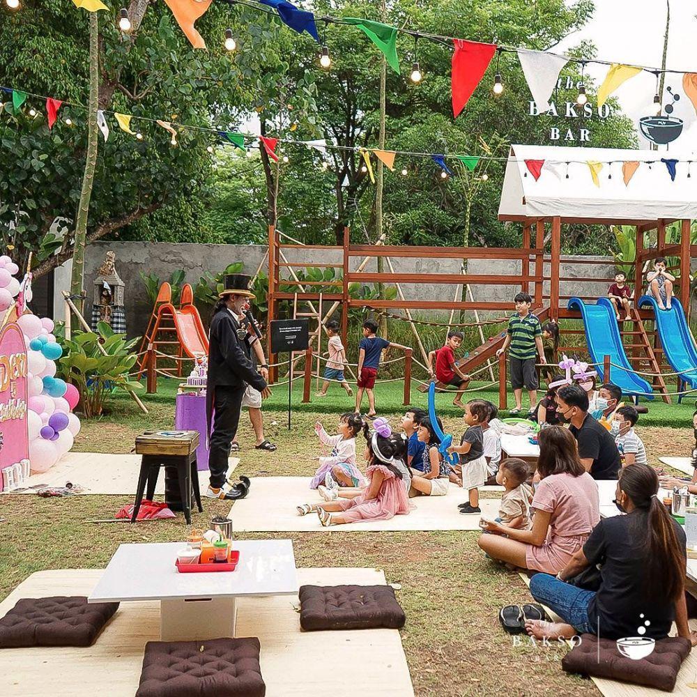 Suasana di The Bakso Bar. (instagram.com/thebaksobar)