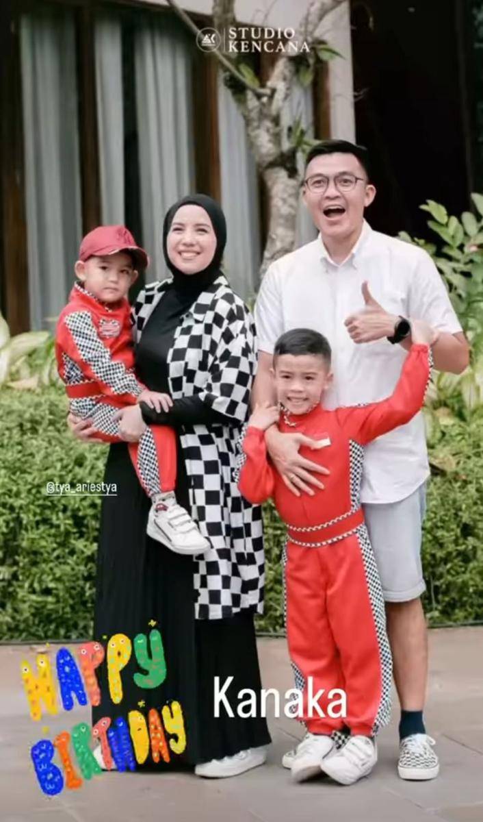 Ulang tahun Kanaka anak Tya Ariesta (instagram/hoc_costumes)